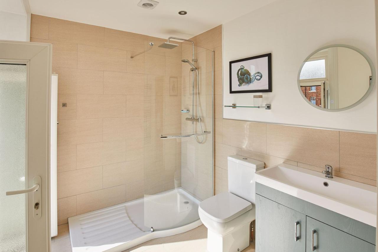 Host & Stay - 4 Metropole Towers Вітбі Екстер'єр фото